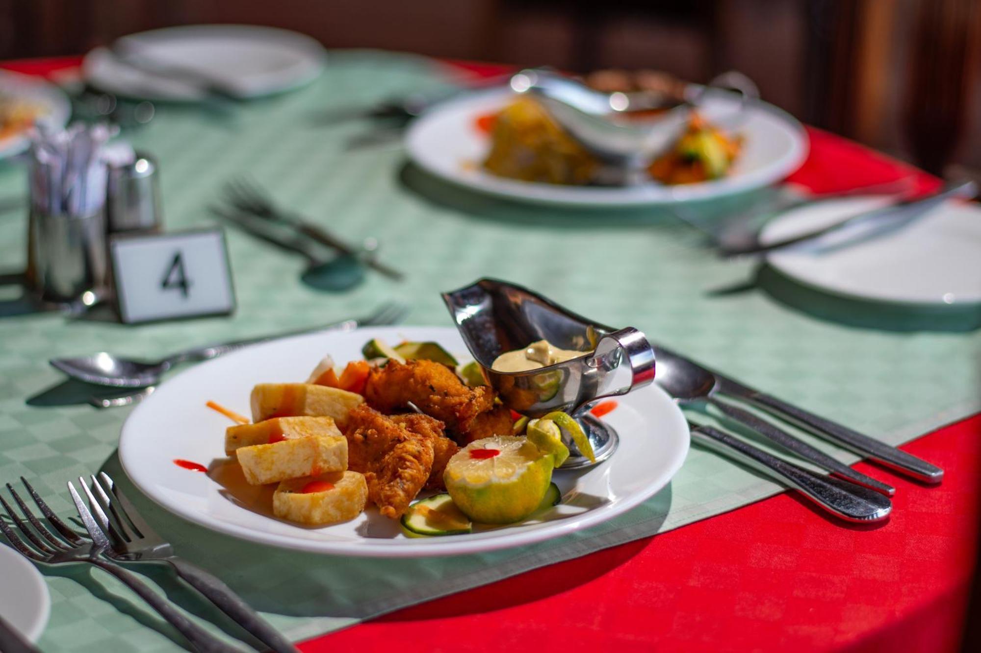 Ngulia Safari Lodge Ithumba Zewnętrze zdjęcie